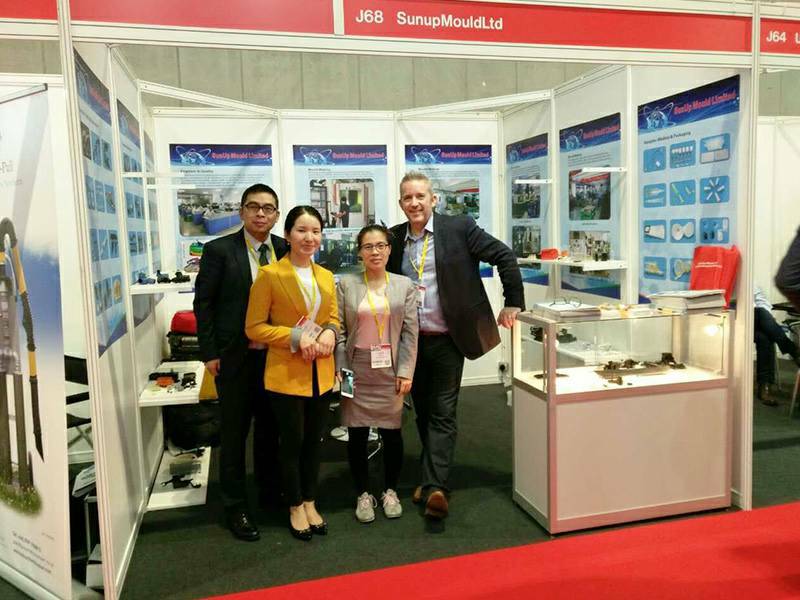 Hua Yushun participated in interplas exhibition in the UK in 2017